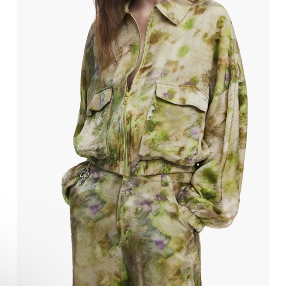 Desigual Abstract Floral Bomber Olive Green Tie-Dye Bomber Jacket - Picture 15 of 16